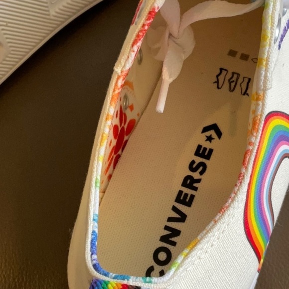 Converse Chuck Taylor All Star Lift Platform Low 'Pride' - Picture 9 of 11